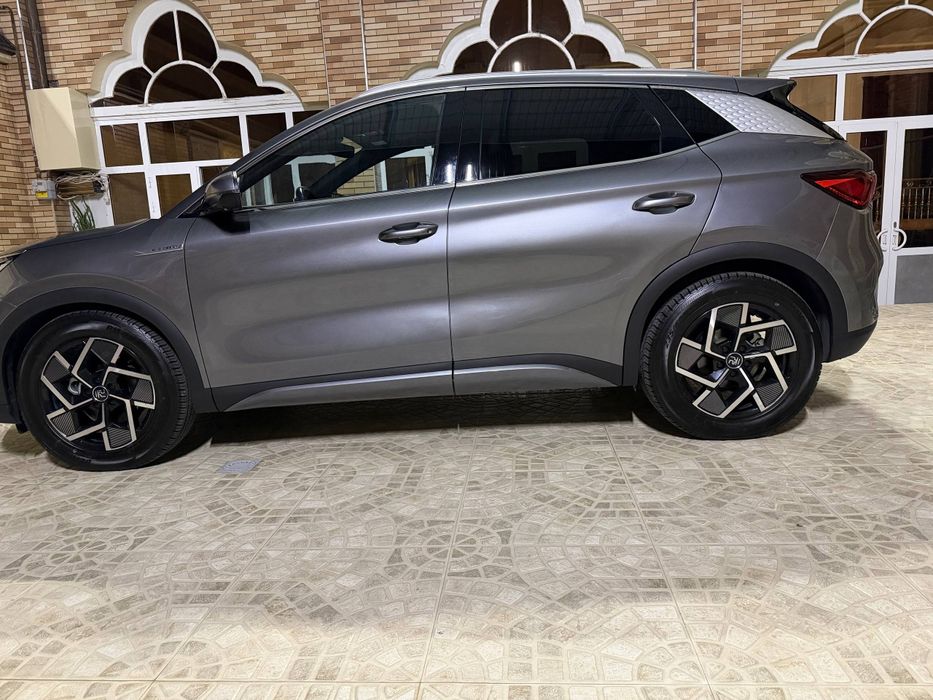 BYD юван плюс 510 км