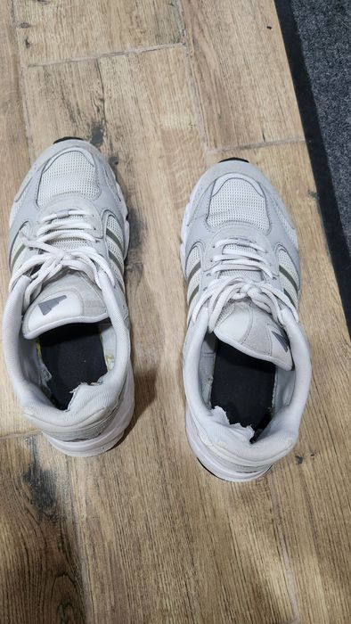 Кроссовки Adidas