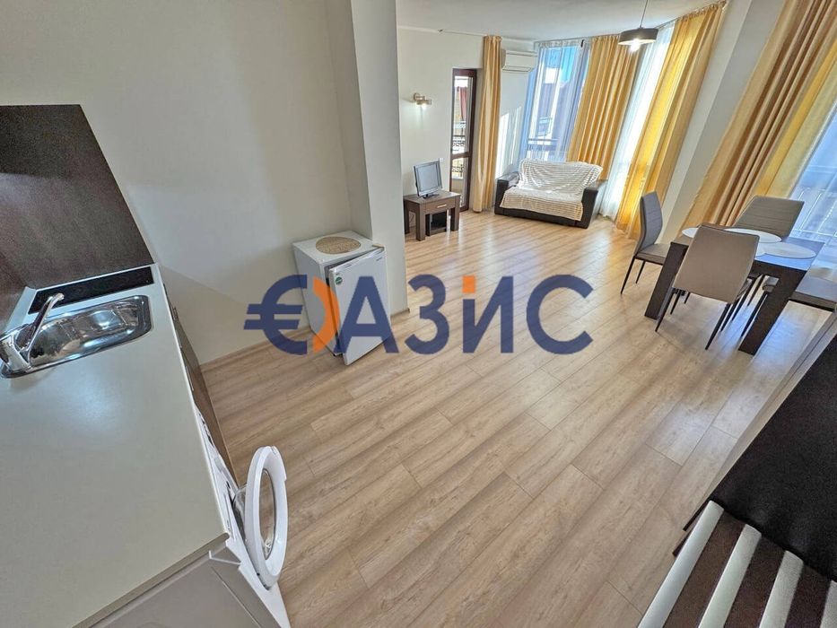 Продава се Двустаен апартамент в к.к. Слънчев бряг - 60 кв.м за 1309 €/кв.м - Снимка #2