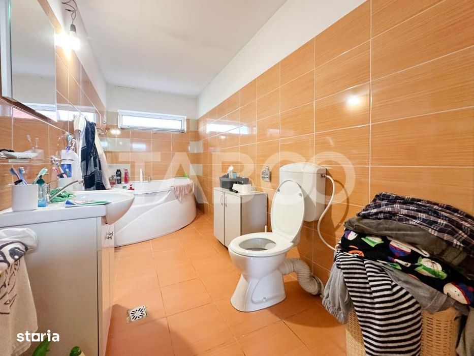 Duplex de vanzare cu garaj curte de 100 mp cartierul Borhanci
