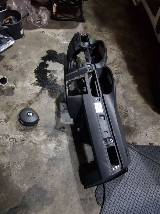 Plansa bord kit airbag cu navigatie bmw seria 3 e90 e91 e92 e93