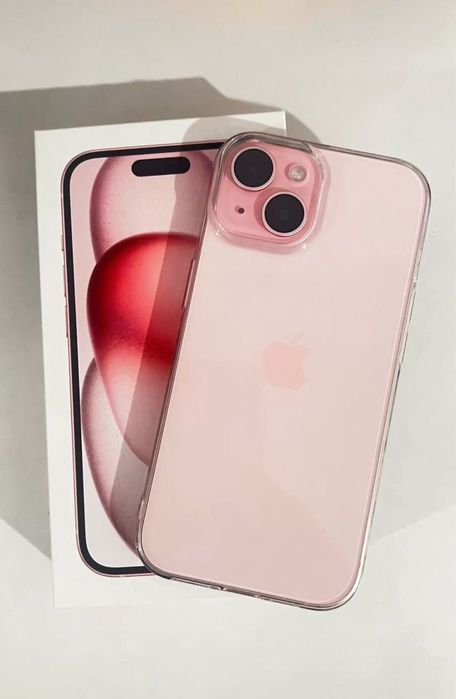 Iphone 15 розовый