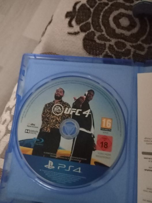 Диск UFC 4 хорош диск