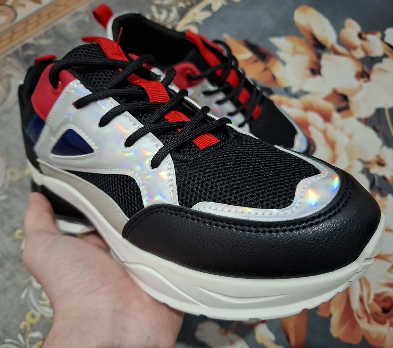 Кроссовка женский