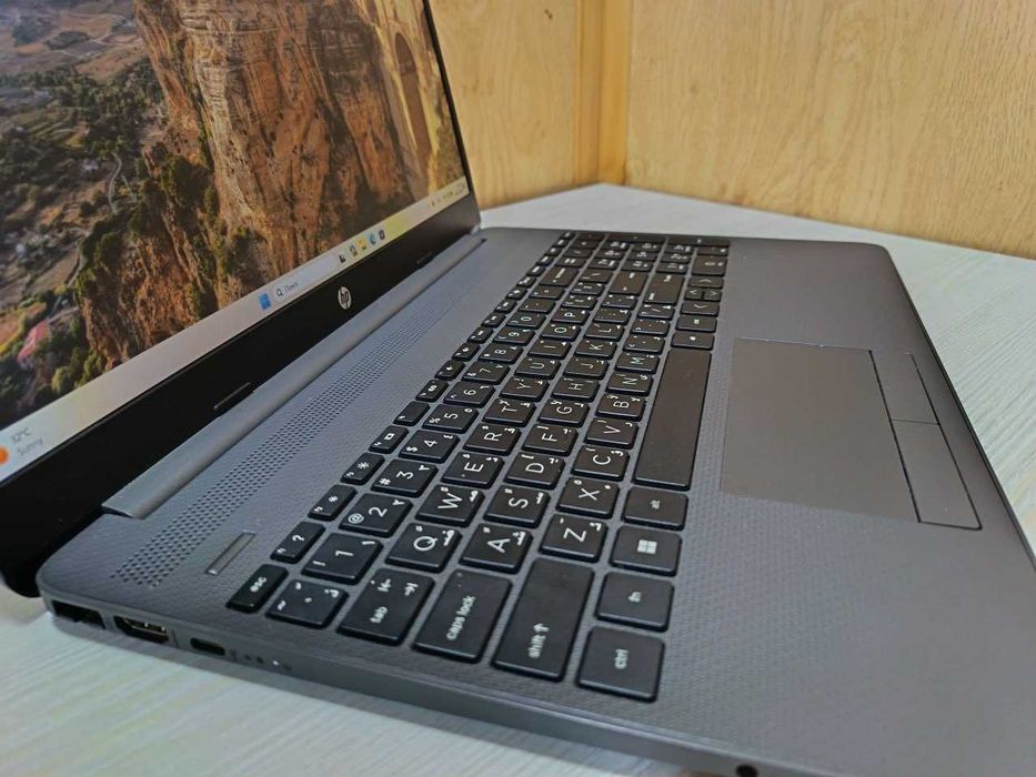 ПРОДАЁТСЯ Ноутбук HP (Ryzen 5 5500U)