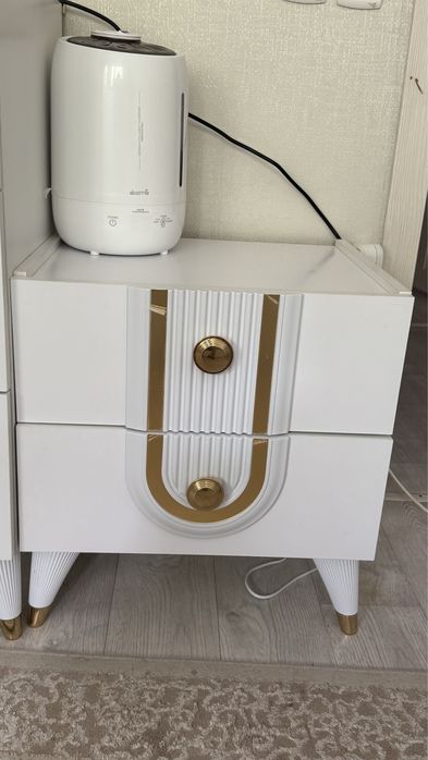 Кровать с тумбочкой