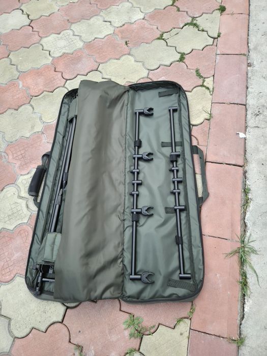 Rod pod Carp Spirit echipat cu senzori Fox