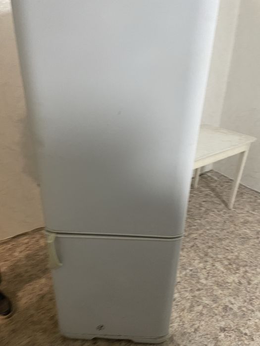 Холодильник бирюса