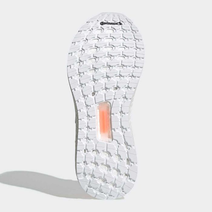 Оригинални  дамски обувки ADIDAS ULTRABOOST 19  размер  EU 39 1/3