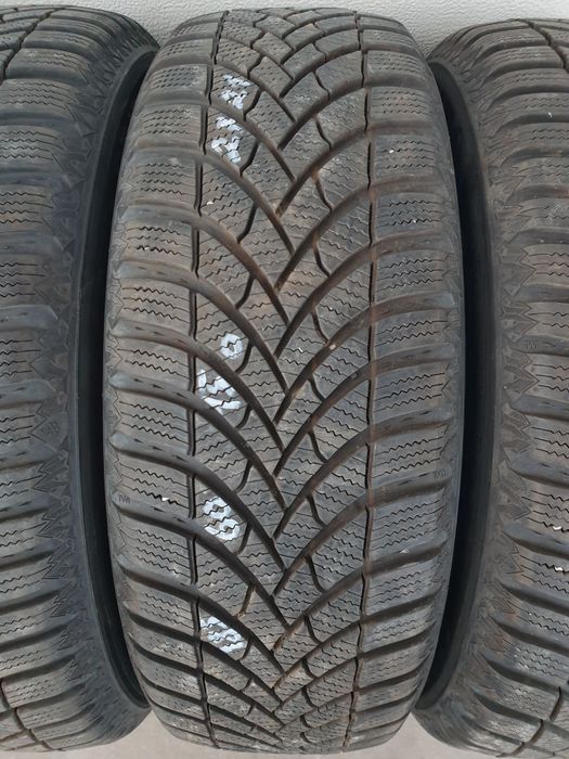 Зимни гуми 4 броя SEMPERIT SpeedGrip5 185 60 R15 дот 2721