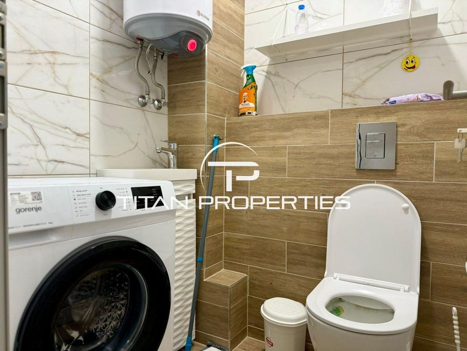 Дава се под наем Тристаен апартамент в Пловдив, Център - 110 кв.м за 714 € - Снимка #13