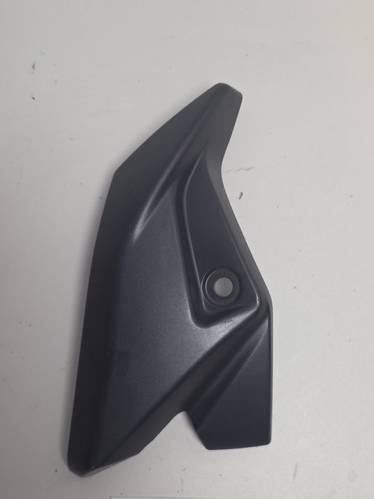 Carena far stanga fata Suzuki GSR 600 2006 2010
