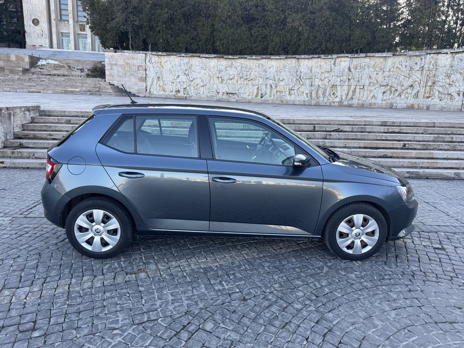 Vand Skoda Fabia km putini