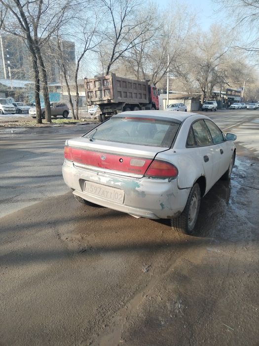 Продам Мазду 323