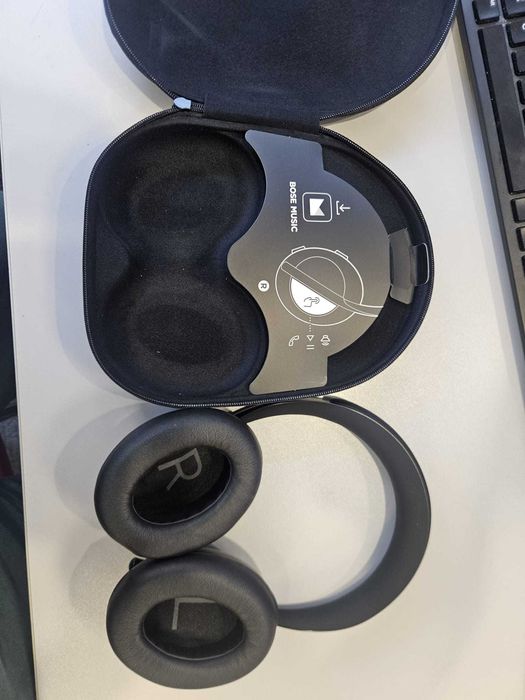 Casti Audio Over the Ear Bose 700, Wireless, Bluetooth, Noise cancelling, Negru