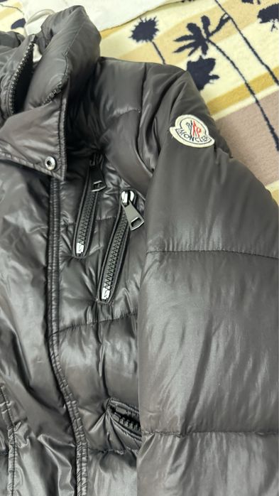 Куртка бренд moncler
