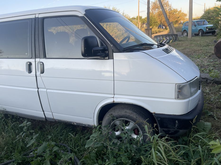 Продам бус не на ходу