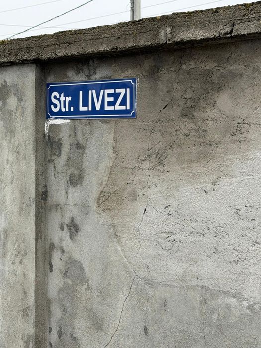 Vând teren intravilan