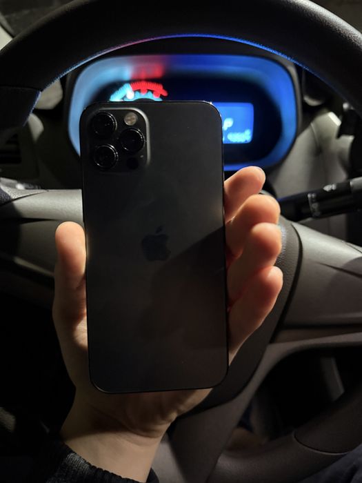 Продам айфон 12про 12pro
