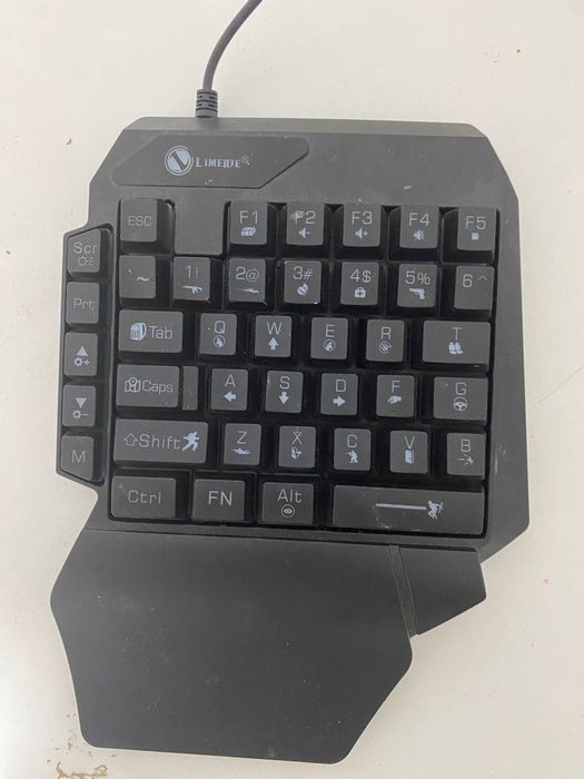 Мини клавиатура и мышь