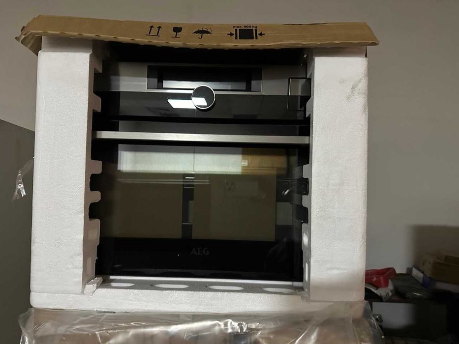 Комвектомат AEG BHS9800CM чисто нови
