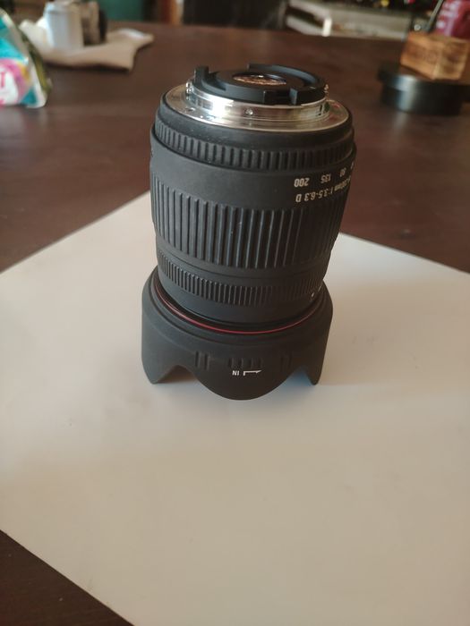 Sigma DC 18-200mm