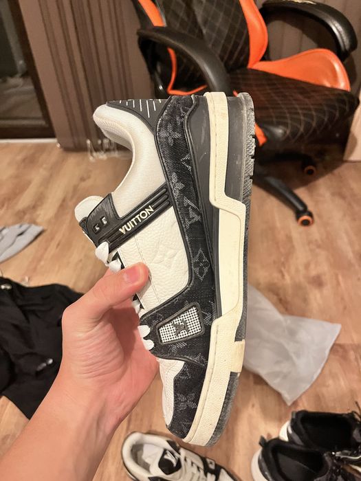 Louis Vuitton Sneakers