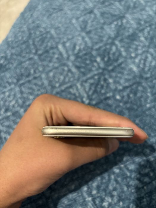 Айфон 6с сломаный