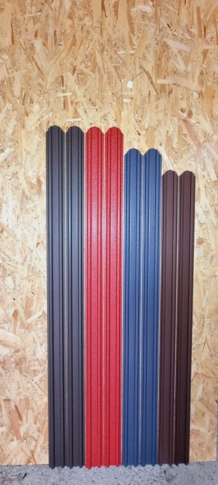 Vând șipcă metalică de gard gri mat,maro mat, și maro lucios 0,45 gr