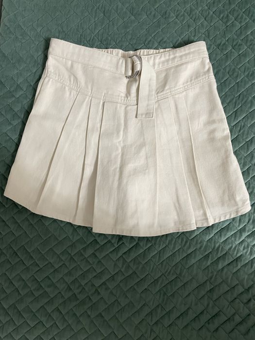 Продам джинсы и шорты на девочку