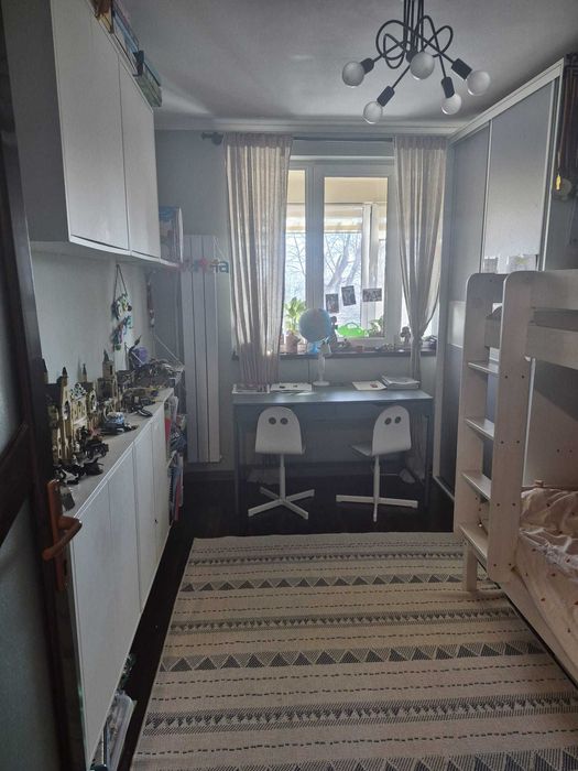 De vanzare -Propietar- Apartament 3 camere- 58 mp utili- etj 2 -complet mobilat si utilat-renovat- zona excelentă