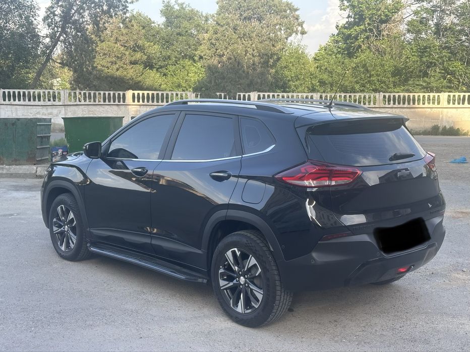 Trackir primier 2023 yil