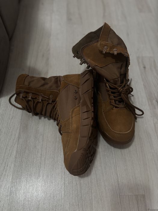 Bocanci militari
