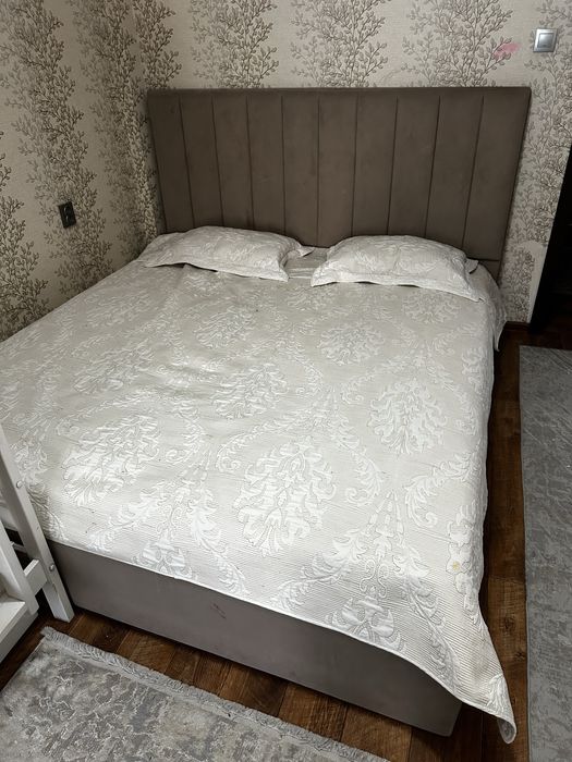 Продам кровать 200х220