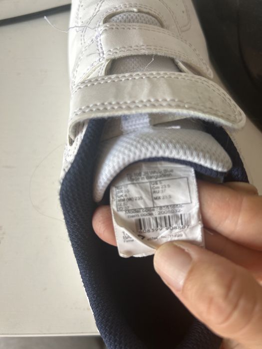 Vand adidasi Artengo din Decathlon !