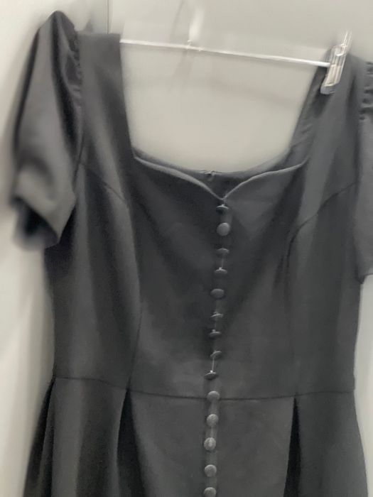 Красивое платье.