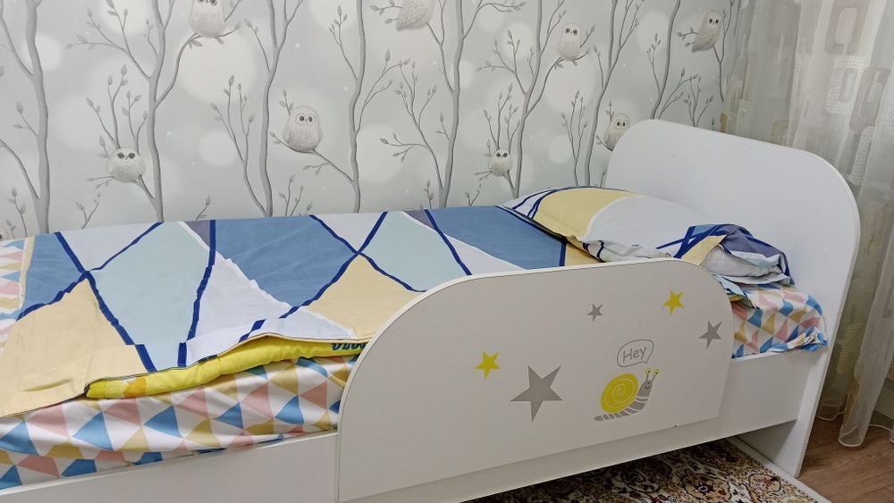 Детский мебель шкаф и кровать