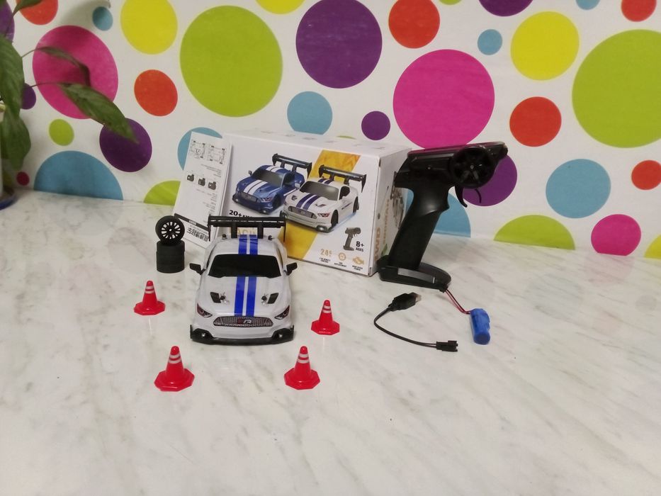 Машина на пульте управлений