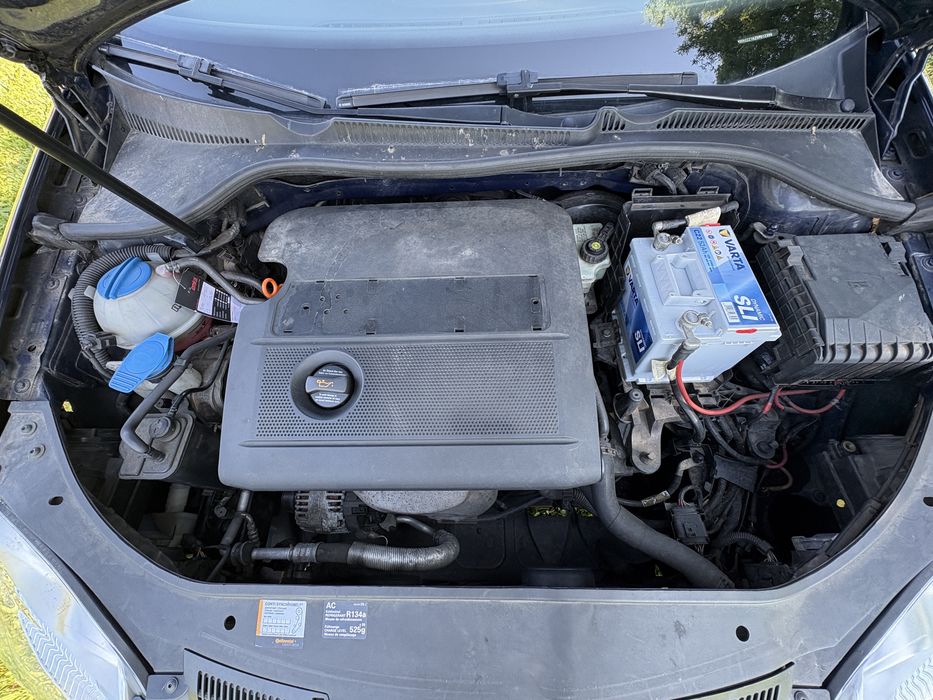 Volkswagen Golf 1.4 Benzina - 2004 - Euro 4