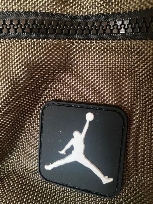 Оригинална чантичка Найк Джордън