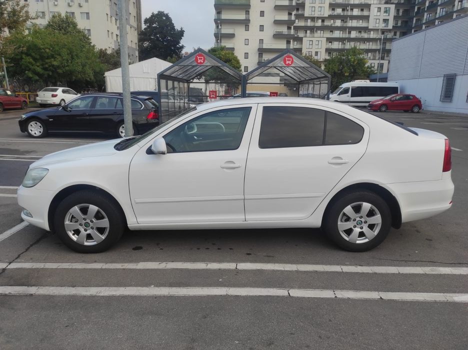 SKODA Octavia 2012 — imagine 14