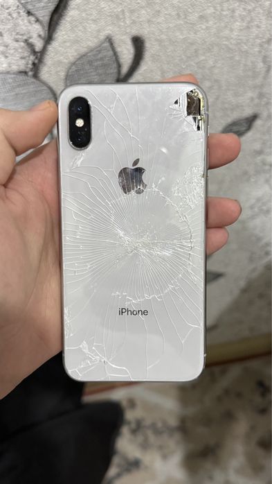 iPhone X  -  64GB