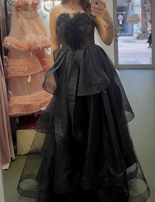 Черна бална рокля