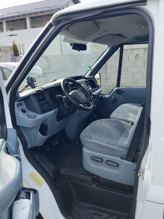 Vând Ford transit