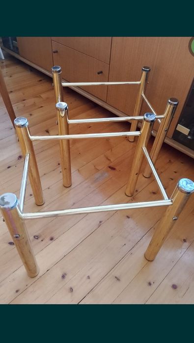 Маси, столове, бюро