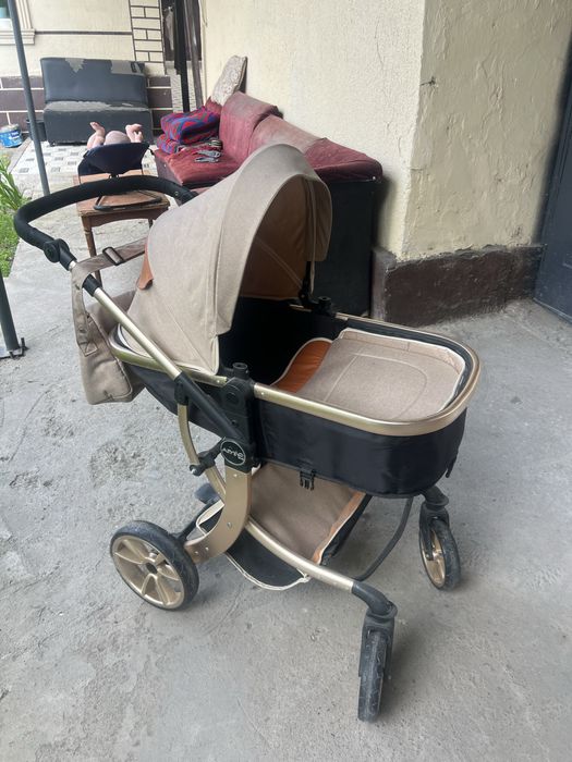 Срочно продается коляска