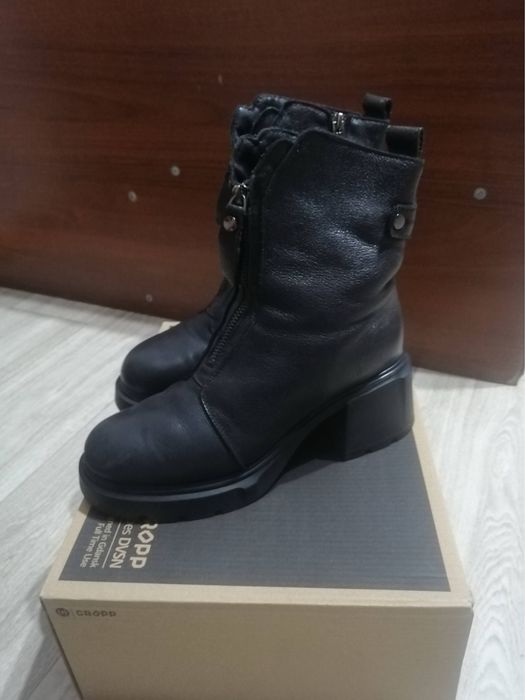 Продам зимние сапоги
