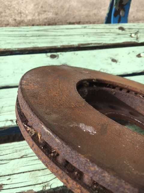 Спирачни дискове и накладки