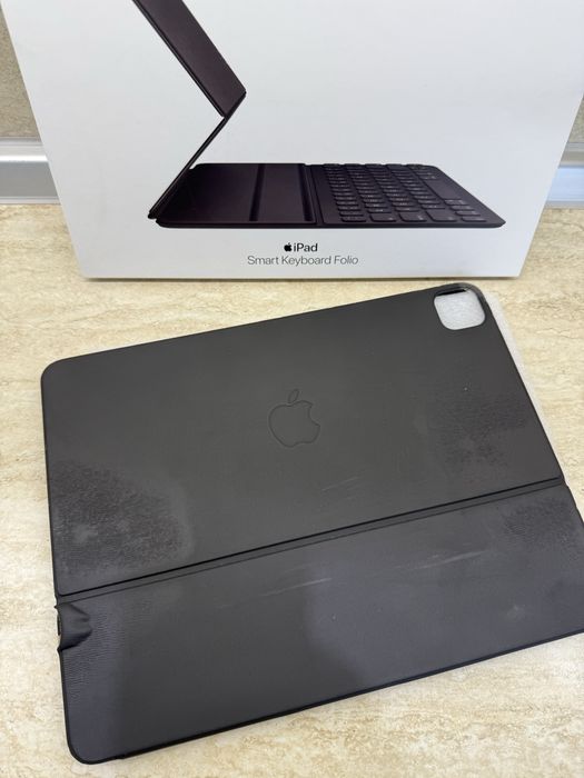 Apple ipad 12.9 pro smart keyboard folio