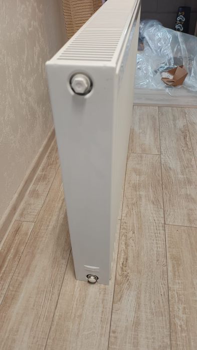 Vând calorifer Purmo